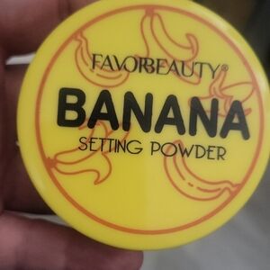 Banana Setting Powder - Yellow